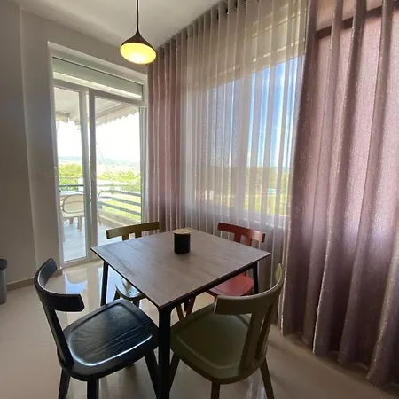 Apartmán Luxury Gjiri Lalezit Durrës