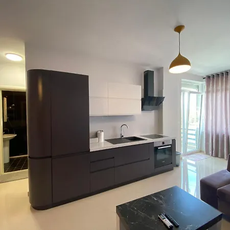 Luxury Gjiri Lalezit Lejlighed Durrës